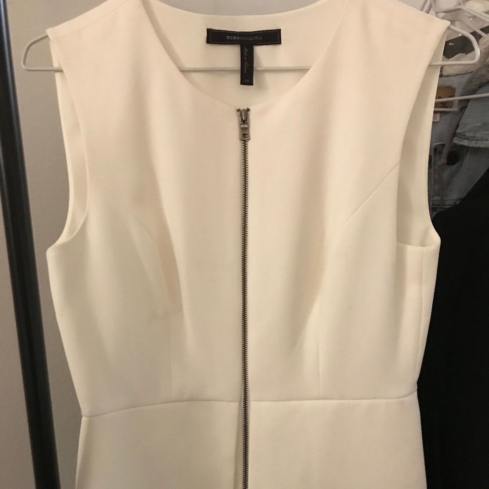 BCBG Front Zip Peplum Top